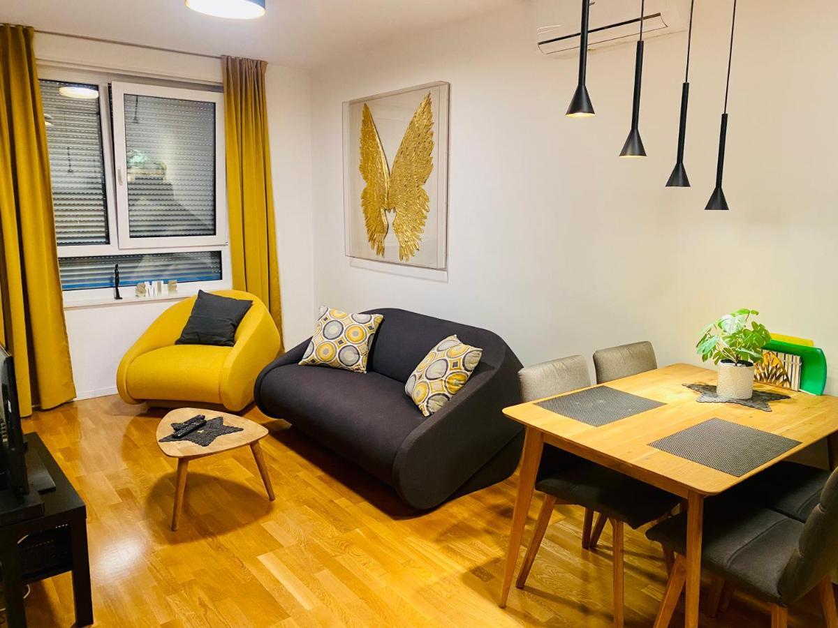 זאגרב Studio Apartman Krila Wings- Parking In Garage מראה חיצוני תמונה