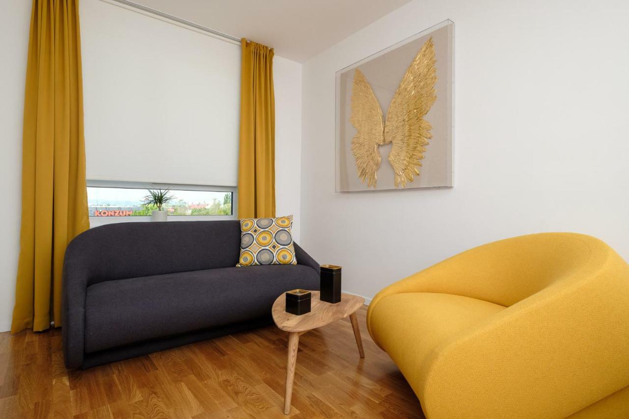 זאגרב Studio Apartman Krila Wings- Parking In Garage מראה חיצוני תמונה