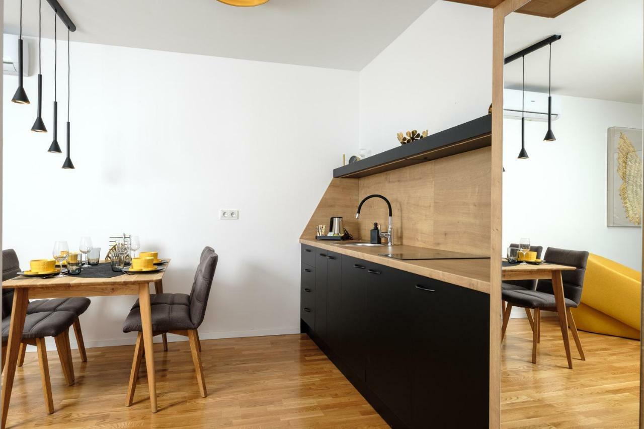זאגרב Studio Apartman Krila Wings- Parking In Garage מראה חיצוני תמונה