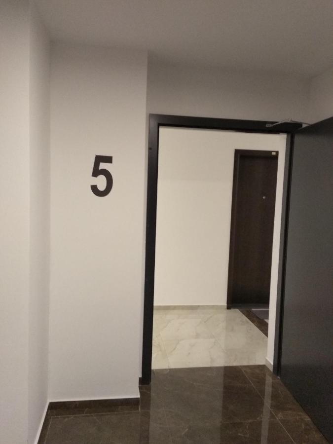 זאגרב Studio Apartman Krila Wings- Parking In Garage מראה חיצוני תמונה